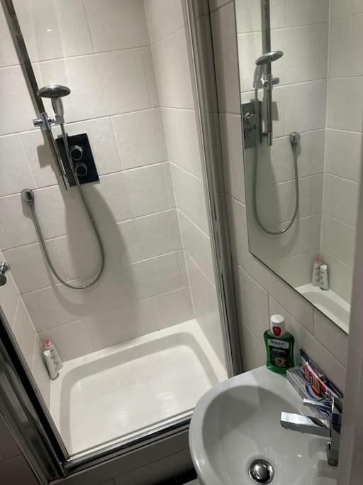 شقة Amazing 2Bed2Bath Edgeware لندن المظهر الخارجي الصورة